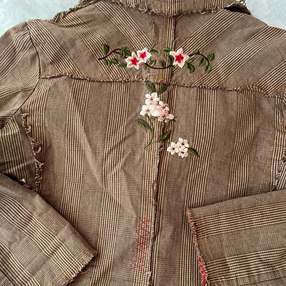 Paparazzi Brown and tan Corduroy Embroidered Floral Blazer - Picture 7 of 9